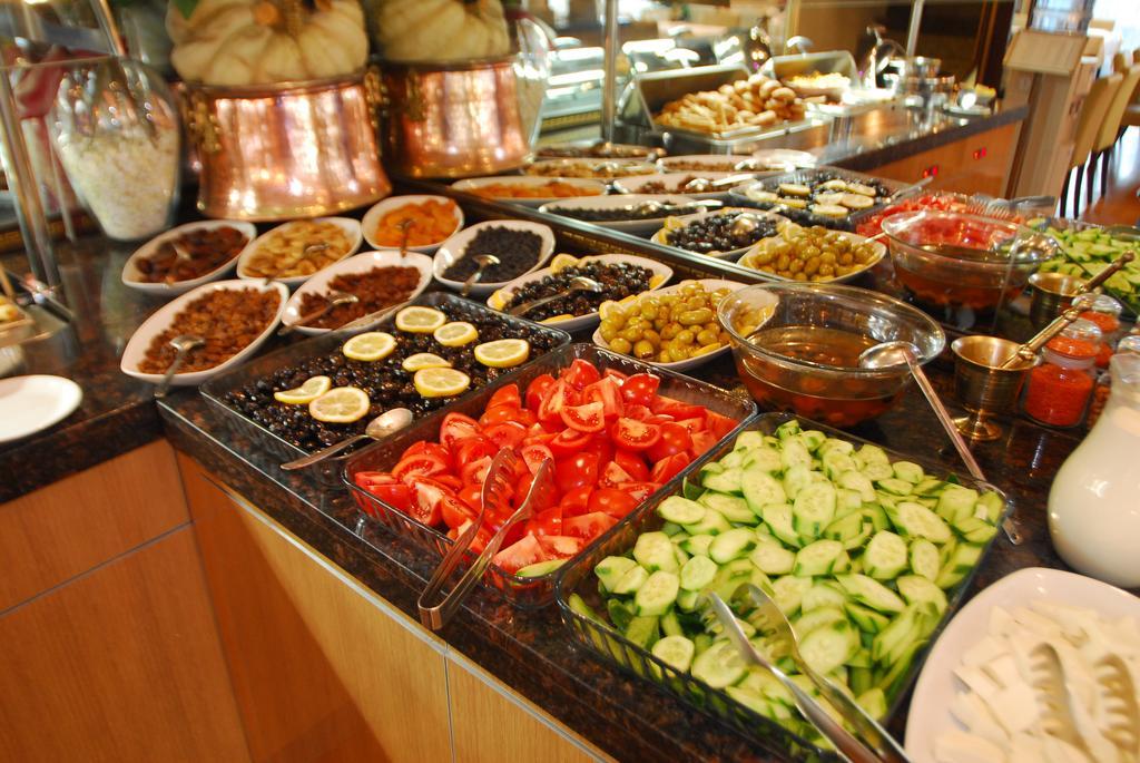 Adana Erten Hotel מראה חיצוני תמונה